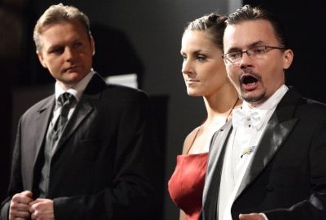 'Italian Bel Canto Show' w Tczewie - medal dla muzyków, rózga dla widzów