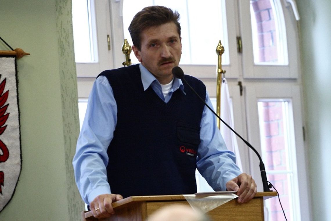 Jak wynegocjować dobre wynagrodzenie... Kierowcy komunikacji miejskiej o ofercie nowego przewoźnika Jak wynegocjować dobre wynagrodzenie... Kierowcy komunikacji miejskiej o ofercie nowego przewoźnika