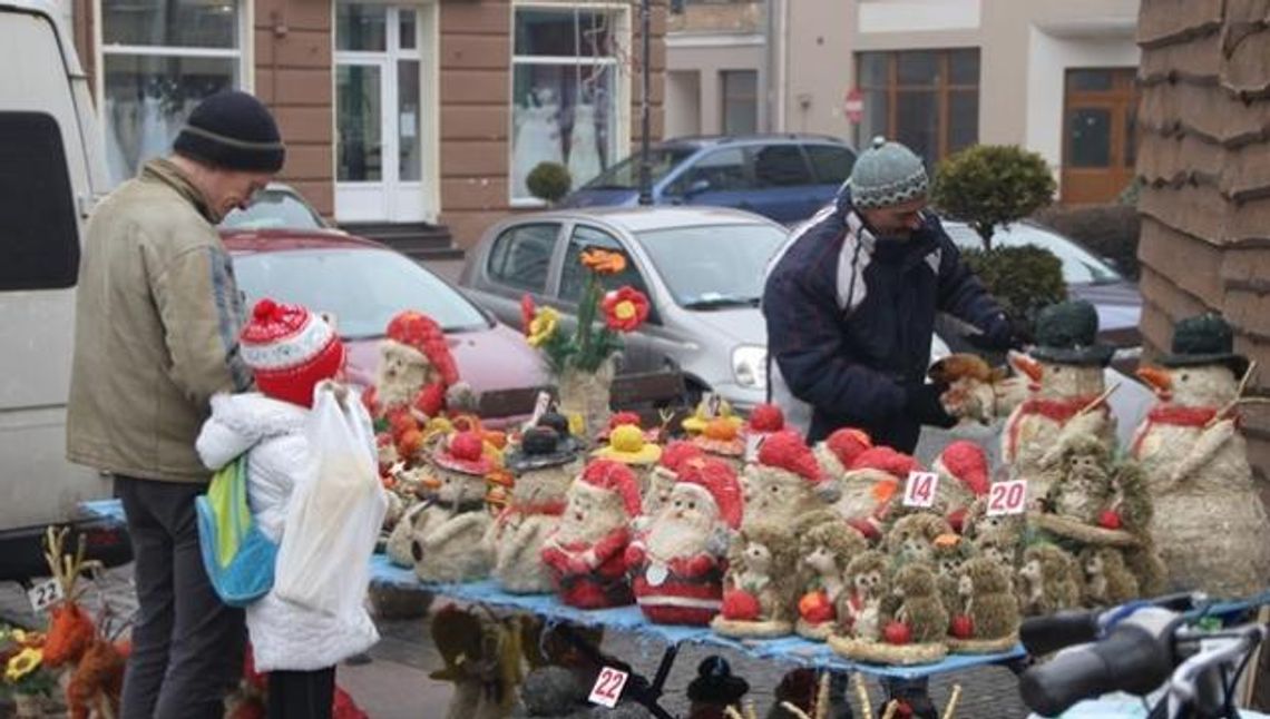 Jarmark Bożonarodzeniowy - trwają przygotowania Jarmark Bożonarodzeniowy - trwają przygotowania