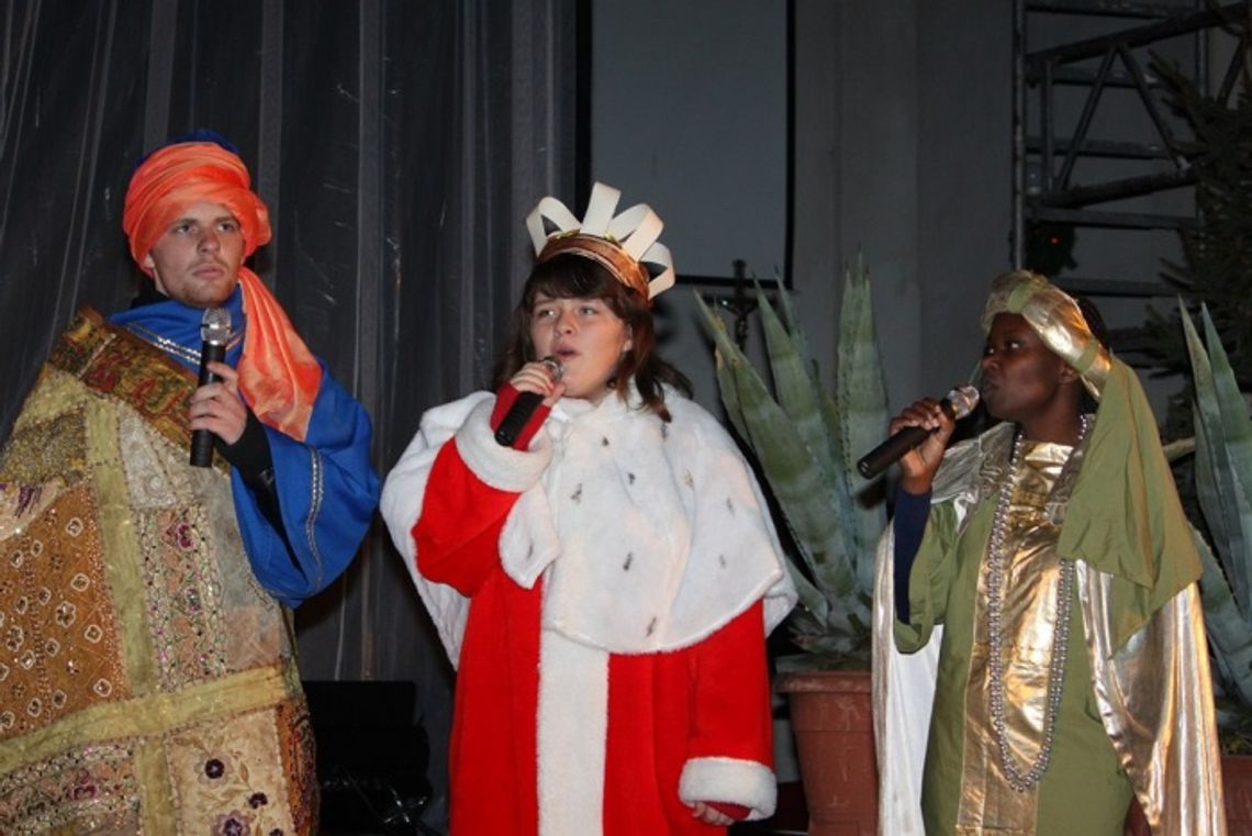 Jasełka z dużą ilością muzyki w kościele pw. św. Maksymiliana Kolbego