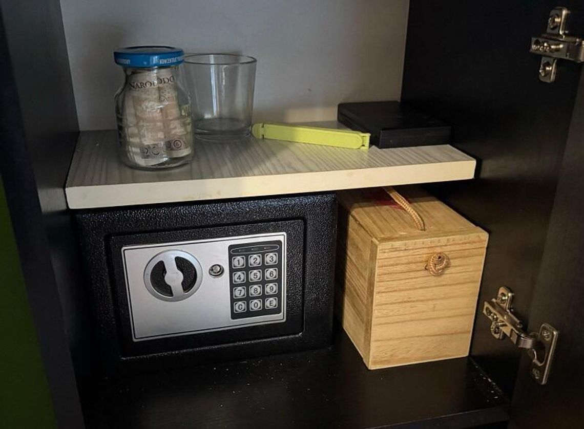 Jechał z zakazem prowadzenia pojazdów i pod wpływem narkotyków