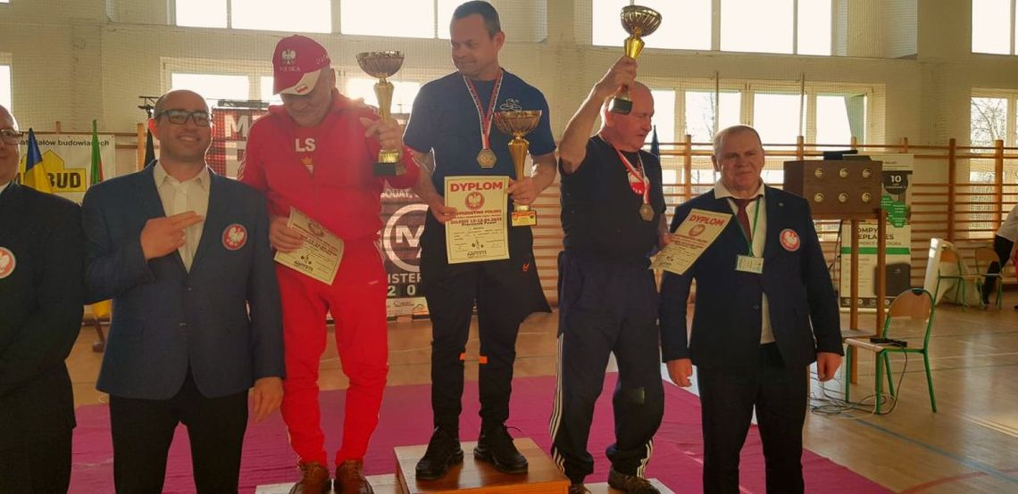 JÓZEF BEJGROWICZ I MAREK TOKARSKI Mistrzami Polski w trójboju siłowym JÓZEF BEJGROWICZ I MAREK TOKARSKI Mistrzami Polski w trójboju siłowym