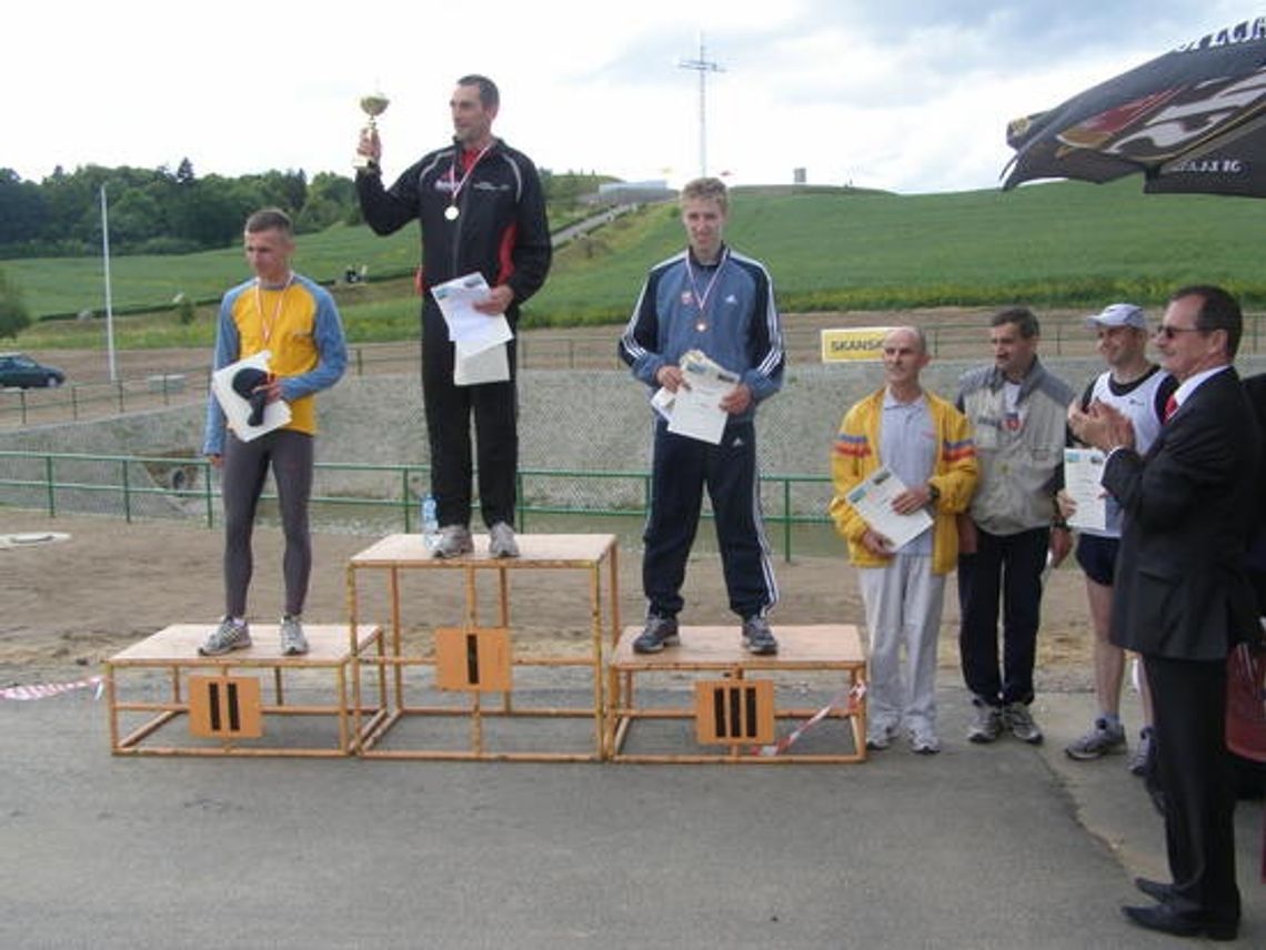 Jubileuszowy Bieg Papieski - dla zdrowia i duszy Jubileuszowy Bieg Papieski - dla zdrowia i duszy