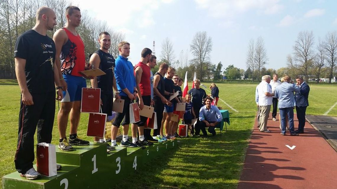 Juniorzy AZS AWFiS Gdańsk na 5 miejscu w Polsce, Hubert Chmielak z rekordem życiowym Juniorzy AZS AWFiS Gdańsk na 5 miejscu w Polsce, Hubert Chmielak z rekordem życiowym