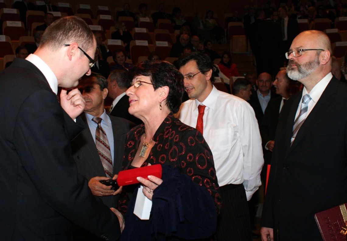 Kabaretowa feta na 10-lecie prezydentury Adamowicza Kabaretowa feta na 10-lecie prezydentury Adamowicza