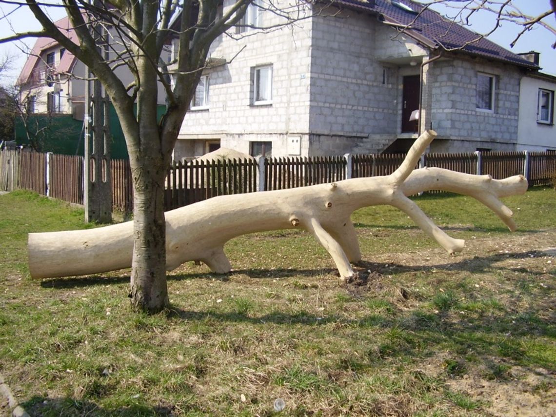 Kapliczka tuż, tuż - przy młynie Kapliczka tuż, tuż - przy młynie