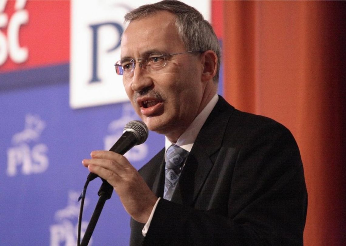 Każdy chętny, niezależnie od wykształcenia i profesji, jest mile widziany Każdy chętny, niezależnie od wykształcenia i profesji, jest mile widziany