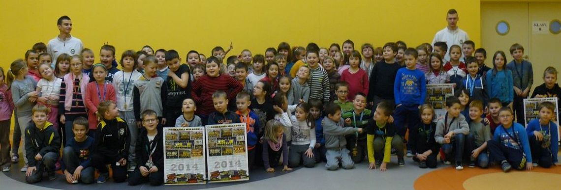 Każdy może kopać piłkę Każdy może kopać piłkę