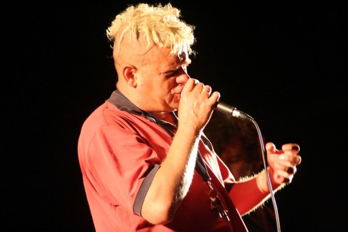 Kazik zaśpiewa piosenki swego ojca Kazik zaśpiewa piosenki swego ojca