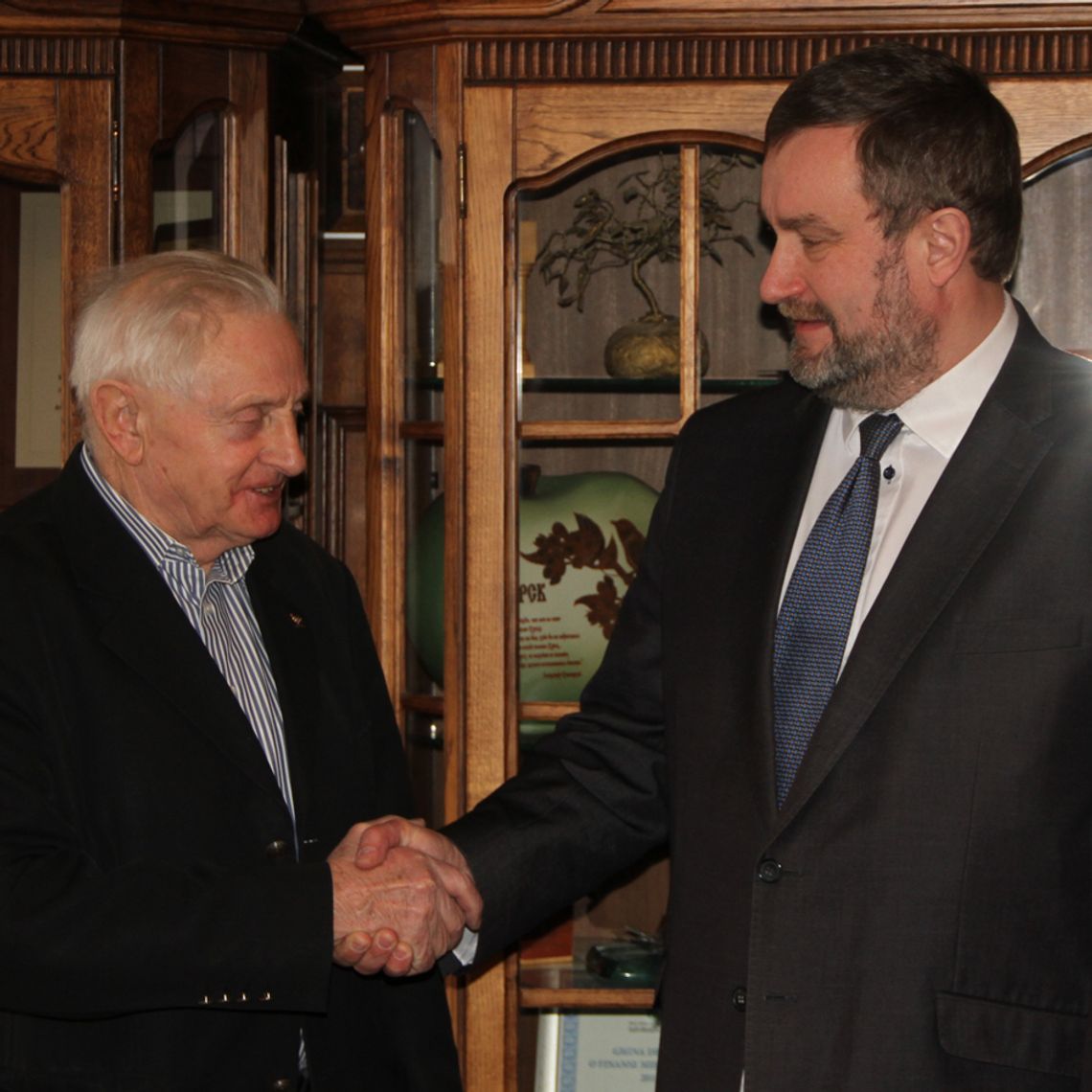 Kazimierz Zimny odda Fabryce Sztuk swój medal olimpijski! Kazimierz Zimny odda Fabryce Sztuk swój medal olimpijski!