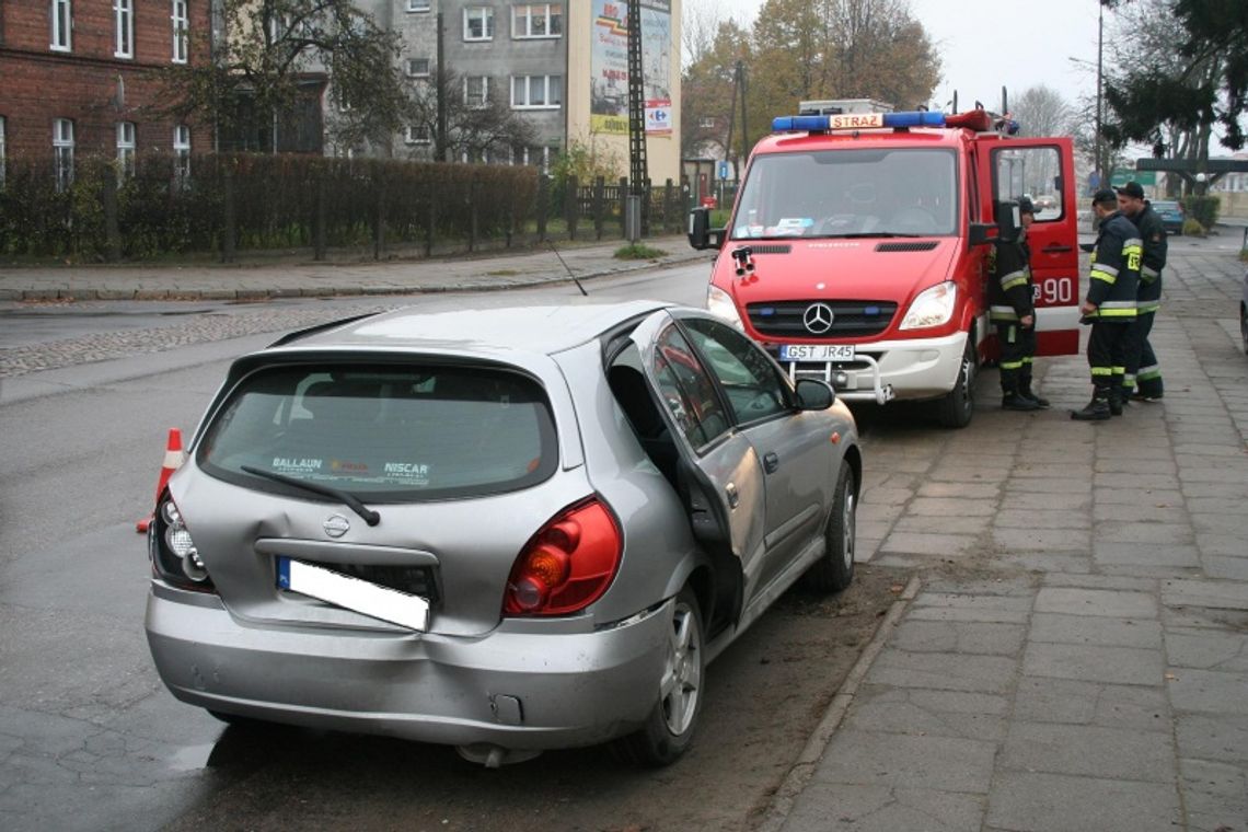 Kierowca bmw po wypadku uciekł Kierowca bmw po wypadku uciekł