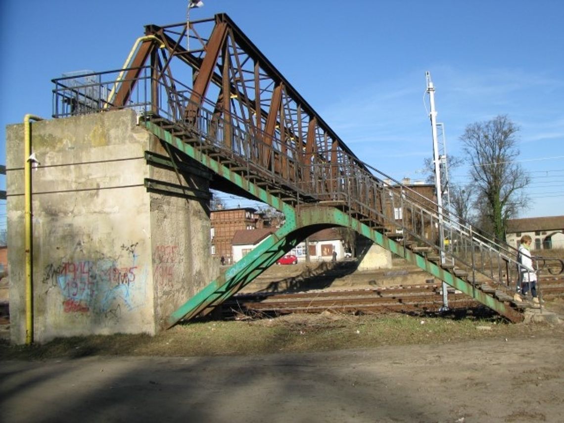 Kładka po raz kolejny uratowana?