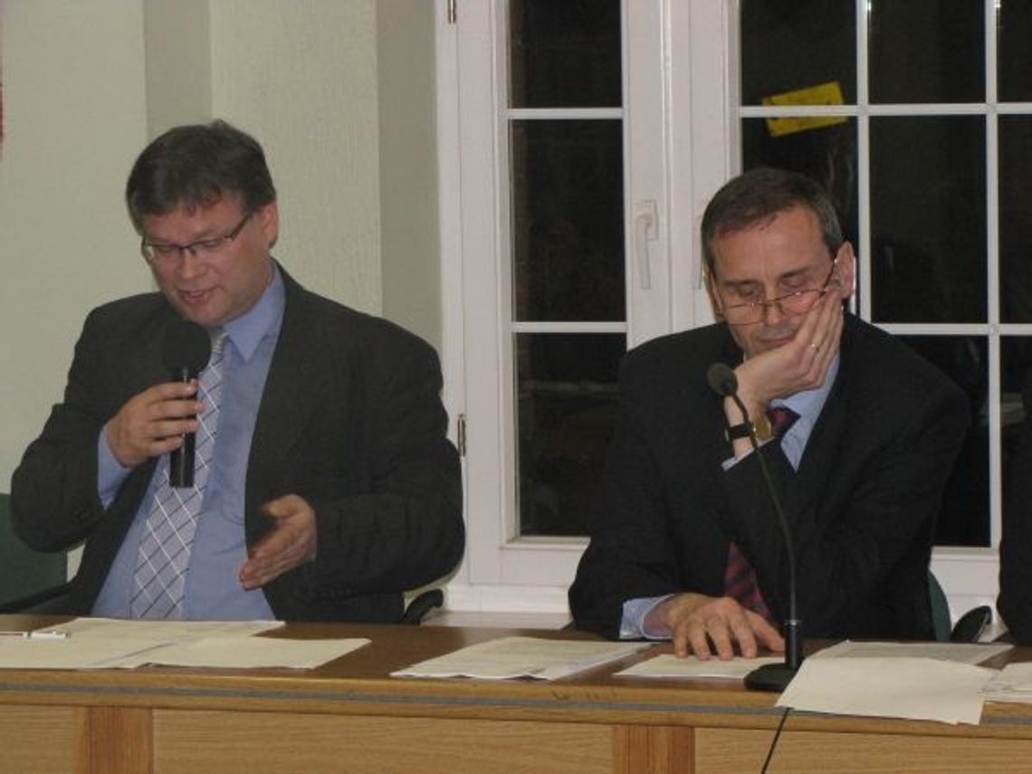 Kłótnia radnych o e-bilet. Jazda bez trzymanki - za darmo?