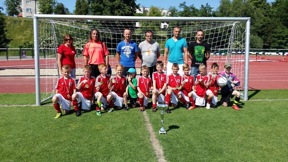 Klub Sportowy Beniaminek 03 cały czas w ruchu Klub Sportowy Beniaminek 03 cały czas w ruchu