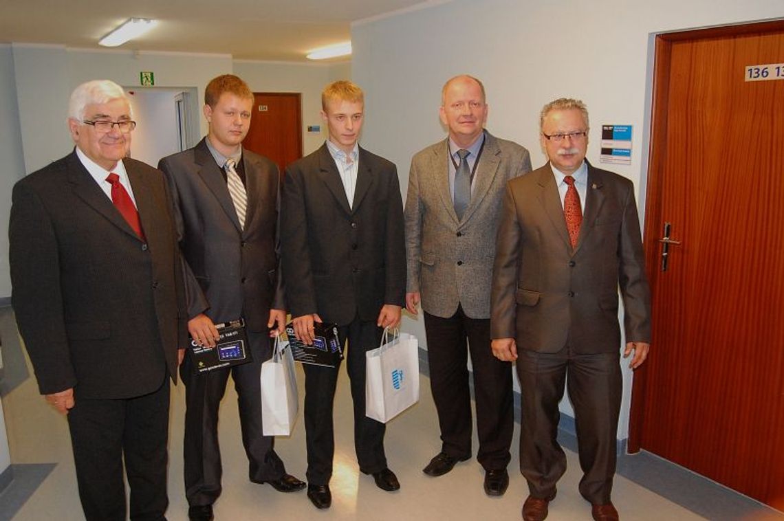 Kobieta przeżyła dzięki nastolatkom. Pacjenci nie tylko narzekają