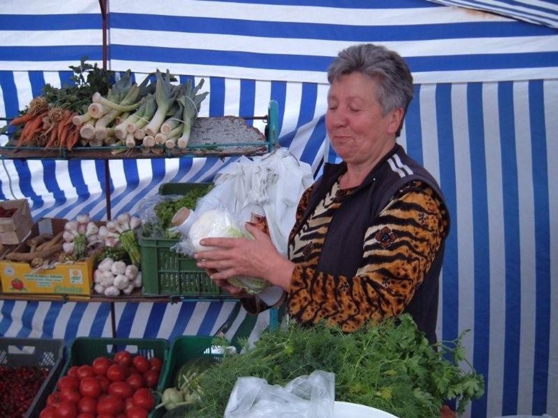 Kociewskim targiem - zakupy za złotówkę Kociewskim targiem - zakupy za złotówkę