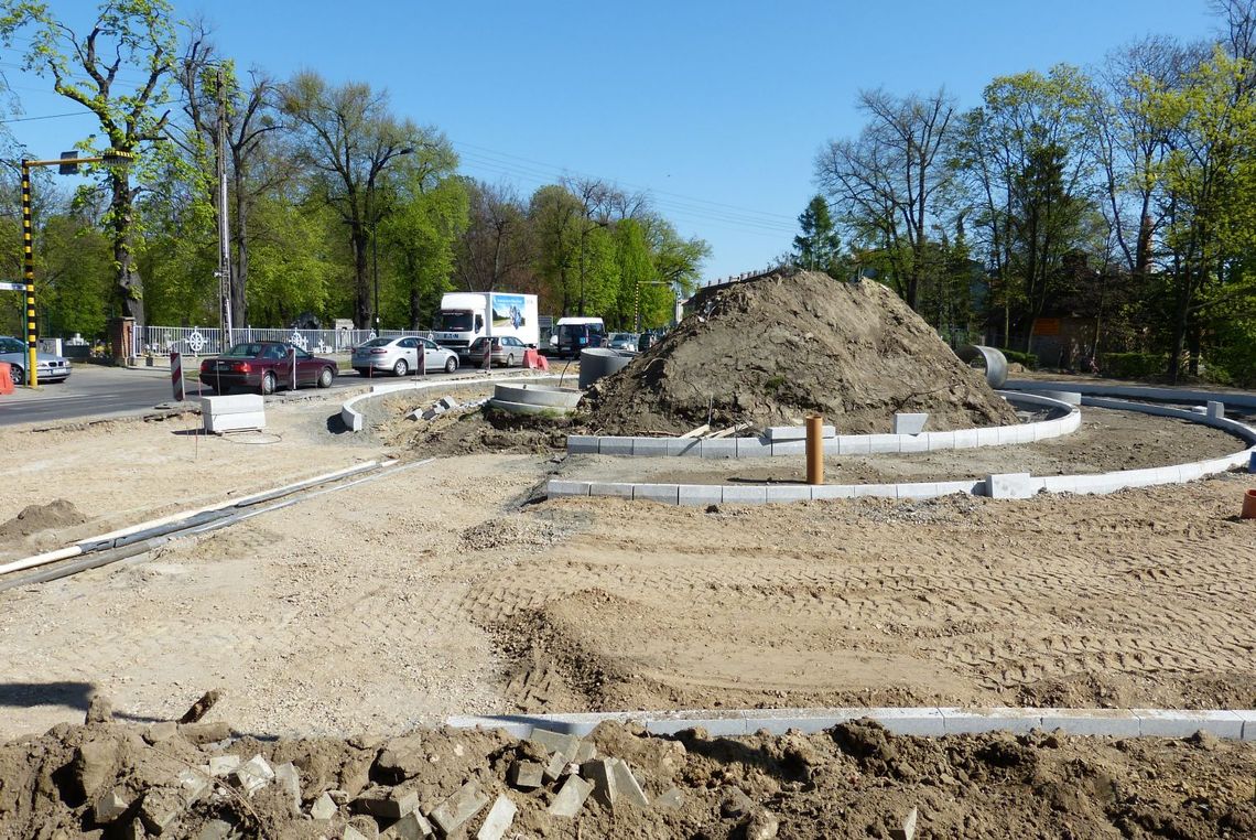 Kolejna zmiana ruchu przy powstającym rondzie