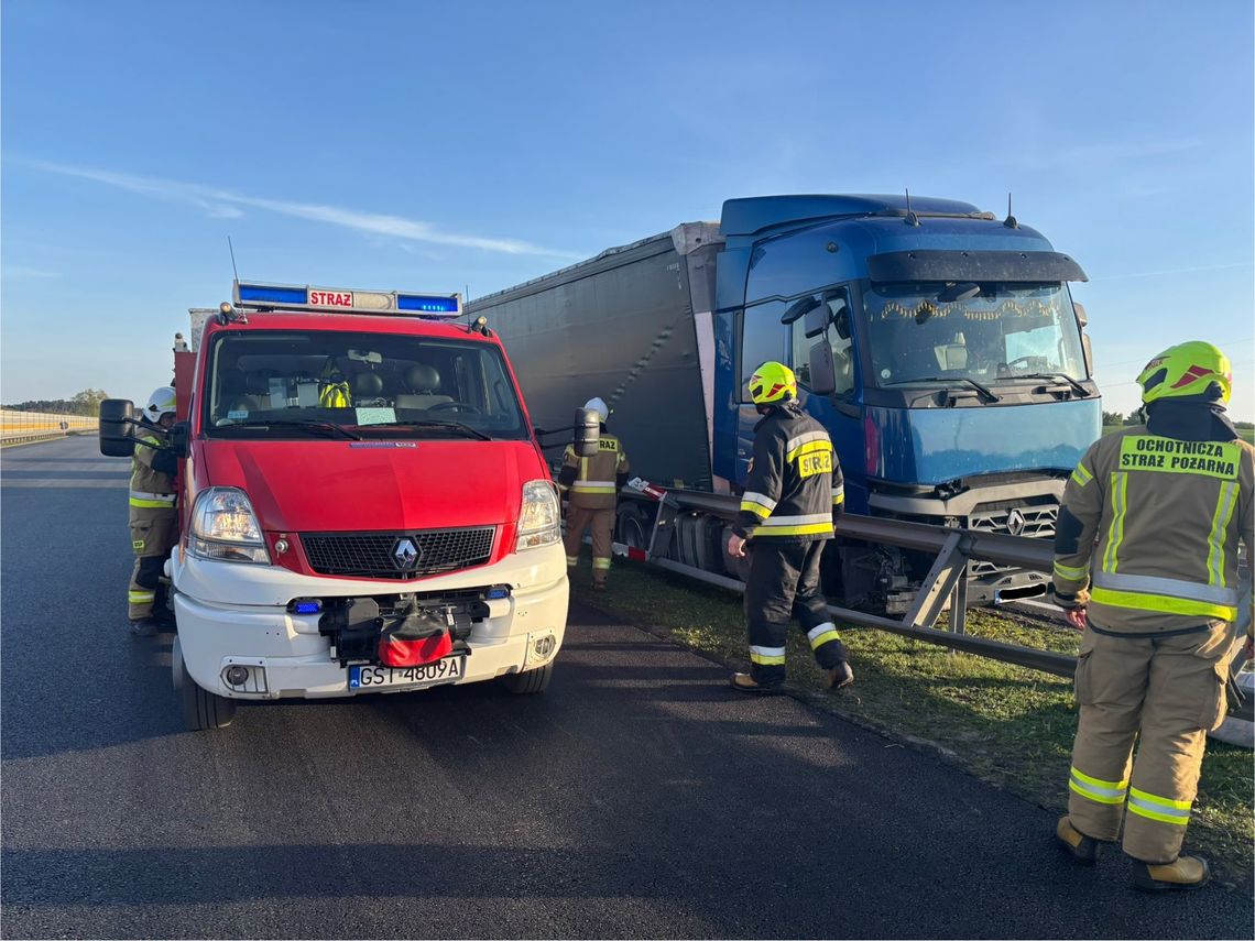 Kolejne groźne zdarzenie na autostradzie A1. Droga w kierunku Gdańska czasowo zamknięta!