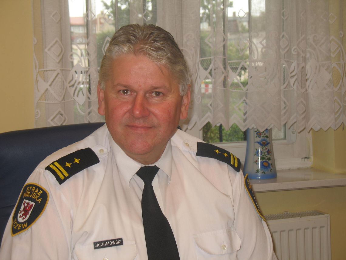 Komendant ostro: Referendum? „Darmowa kampania polityczna ”