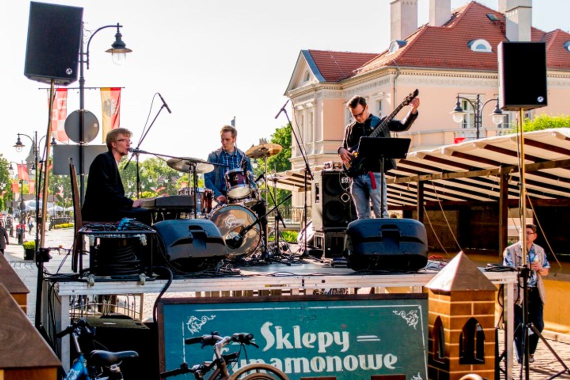 Koncert wolności na otwarcie Sklepów Cynamonowych Koncert wolności na otwarcie Sklepów Cynamonowych