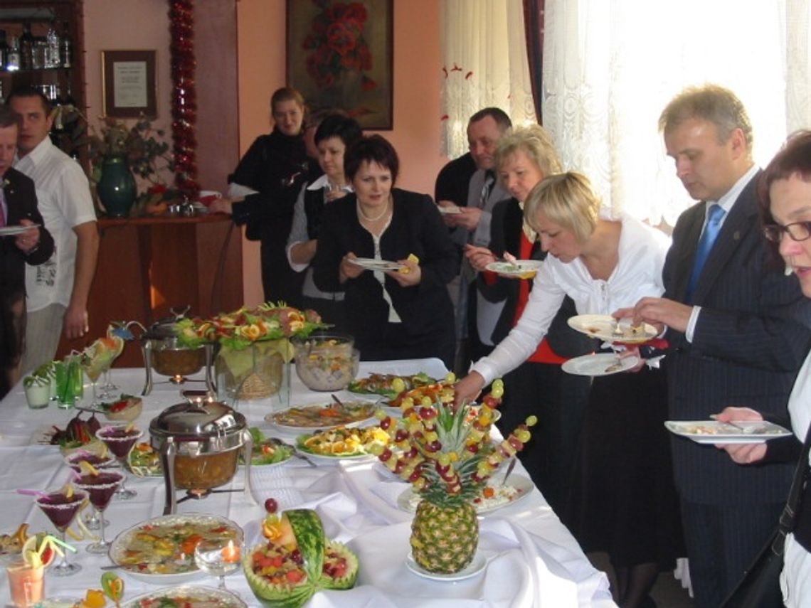 Konkursy i spektakle pamięci ks. Pasierba