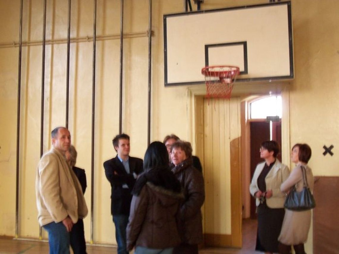 Konkursy na dyrektorów - nazwiska tajne przez poufne Konkursy na dyrektorów - nazwiska tajne przez poufne