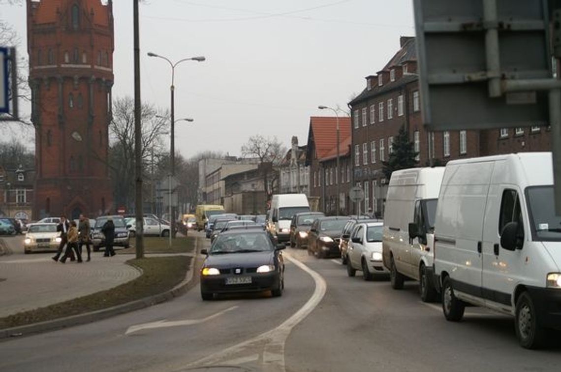 KONTROWERSJE. Akcja obywatelska - z budzikami „Murem za mostem”