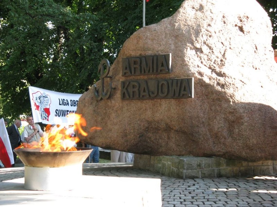 Kontrowersje: Dwa oblicza w jednym mieście - obłuda czy prowokacja Kontrowersje: Dwa oblicza w jednym mieście - obłuda czy prowokacja