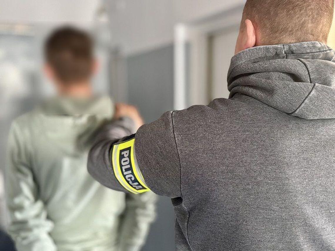 Kradli w dyskoncie „na wspólnika”. Szybko wpadli w ręce policji