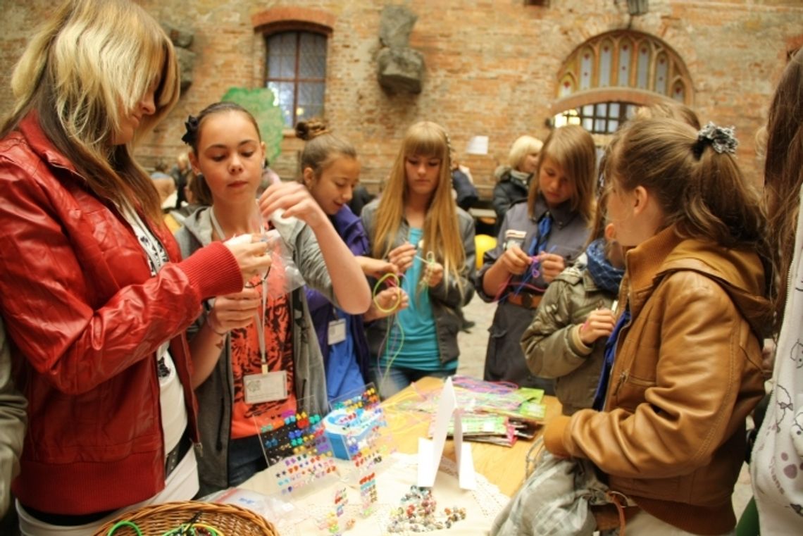 Krasnal Piksel i teatr Gargulec Krasnal Piksel i teatr Gargulec