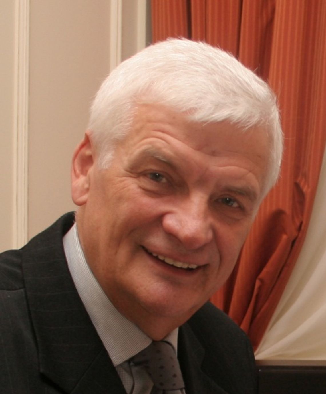 Krokodyle łzy. Politycy Platformy domagają się od swojego lidera zmiany decyzji w sprawie gazoportu Krokodyle łzy. Politycy Platformy domagają się od swojego lidera zmiany decyzji w sprawie gazoportu