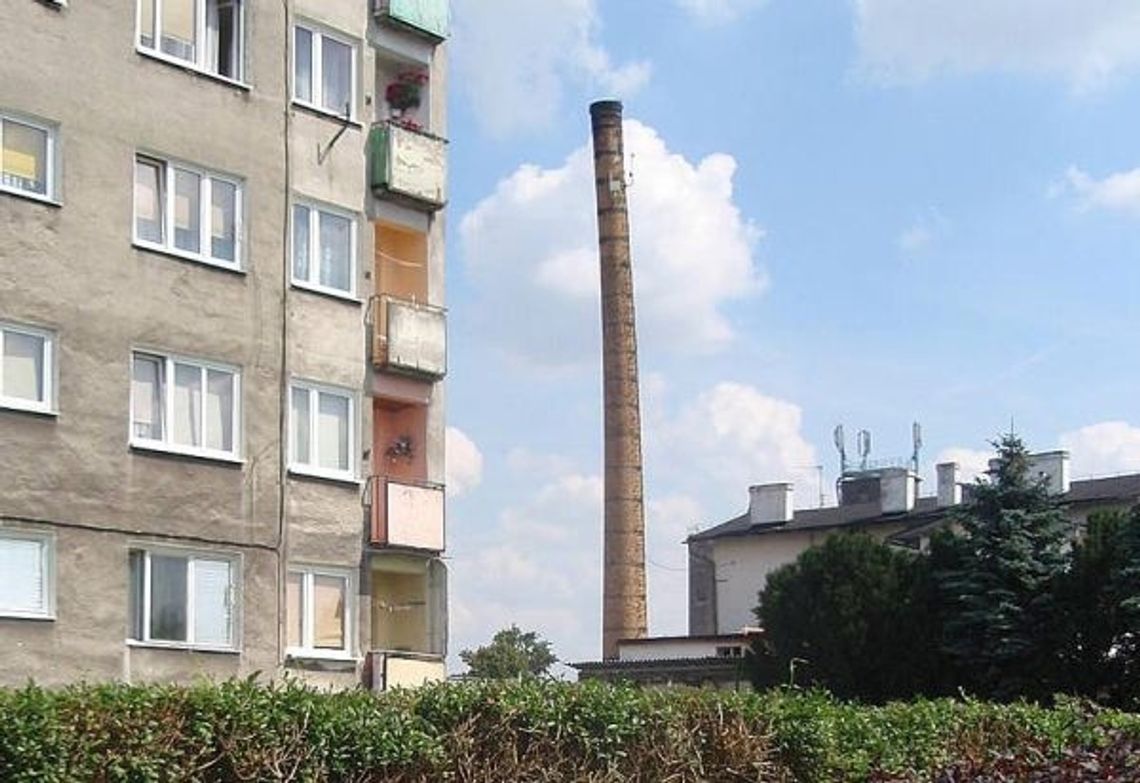 Krzywy komin w Pelplinie jest... monitorowany Krzywy komin w Pelplinie jest... monitorowany