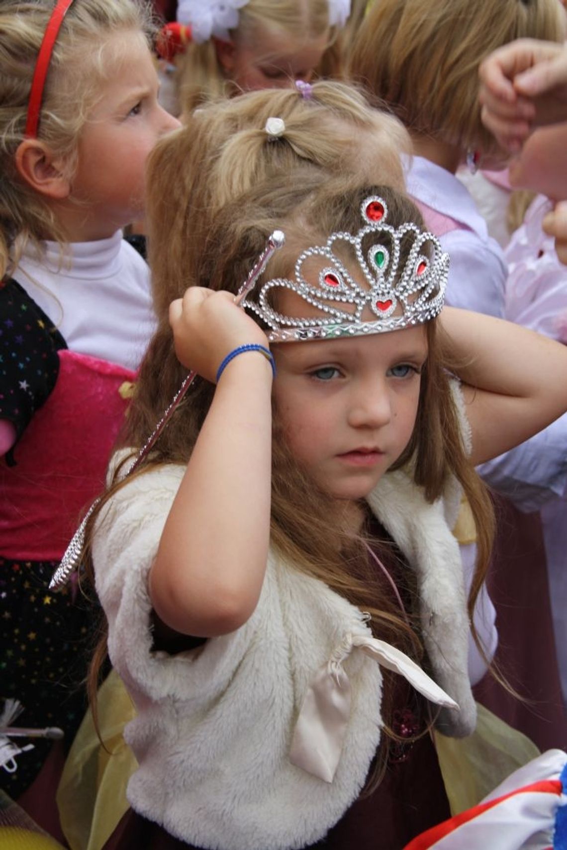 Księżniczki w Gniewie - najpierw msza św., potem niespodzianki Księżniczki w Gniewie - najpierw msza św., potem niespodzianki