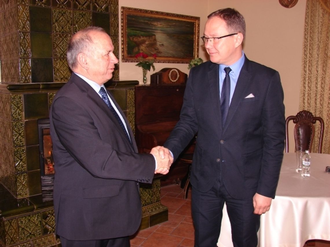 Kto kogo poprze - oficjalne rekomendacje w walce o najważniejszy urząd w mieście Kto kogo poprze - oficjalne rekomendacje w walce o najważniejszy urząd w mieście