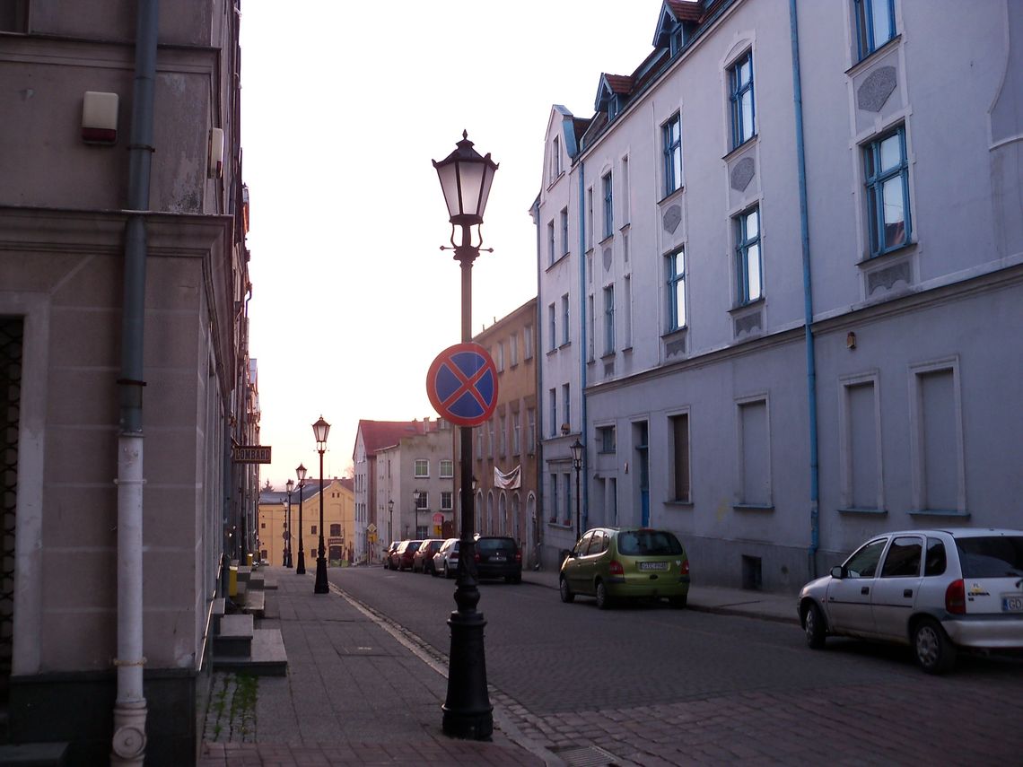 Kto komu ma ustąpić, gdy nie ma „zebry”?