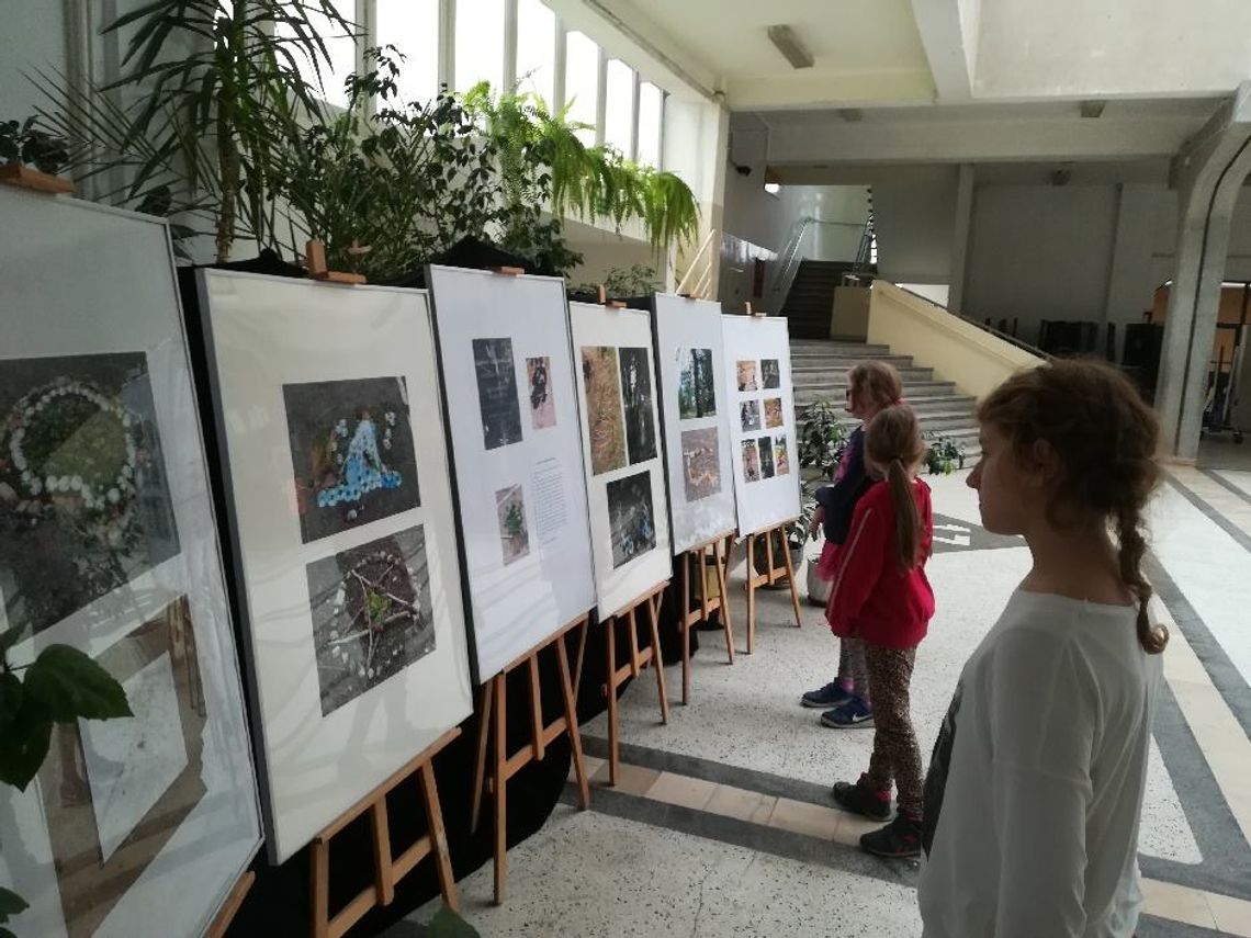 Land art – wystawa fotografii słupskich uczniów
