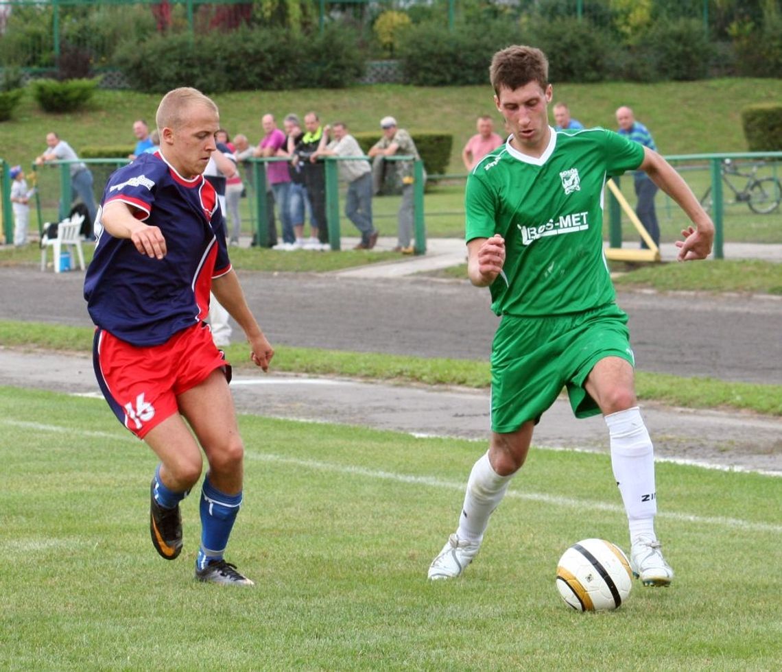 Lider skromnie, Sokół słabo Lider skromnie, Sokół słabo