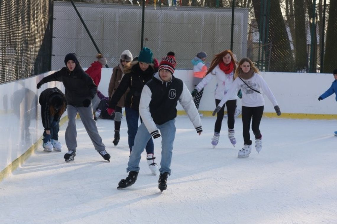 Lodowisko przy SP 5 tętni życiem