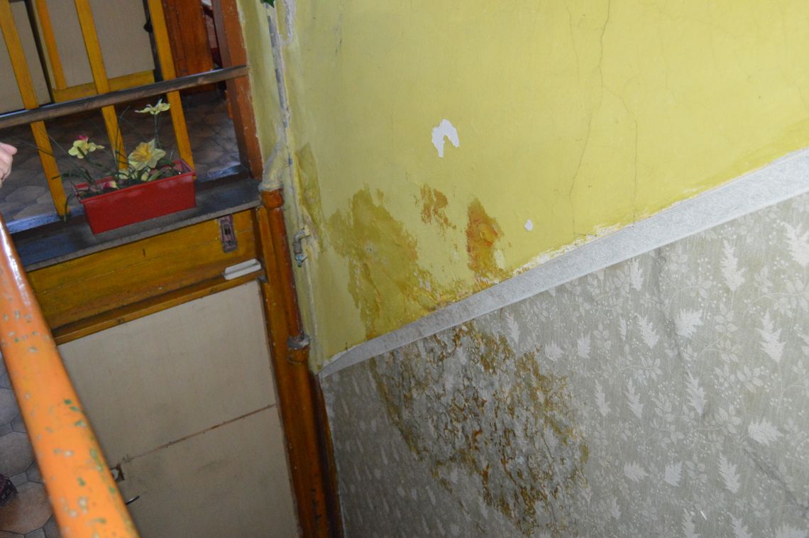 Lokatorka marznie w domu. 86-latka żąda usunięcia awarii 