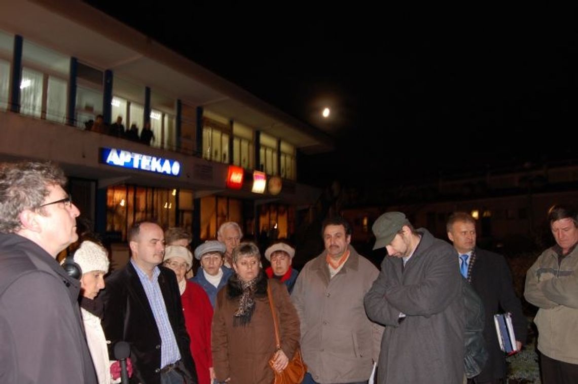 Lokatorzy zadecydowali - godzą się na stację bazową na budynku mieszkalnym Lokatorzy zadecydowali - godzą się na stację bazową na budynku mieszkalnym