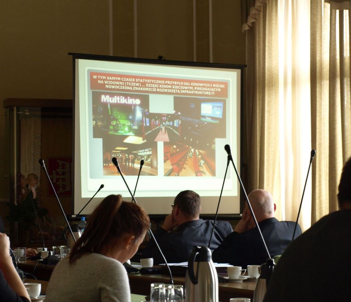 M. Szwarc: Inwestować w kino? Strata pieniędzy M. Szwarc: Inwestować w kino? Strata pieniędzy