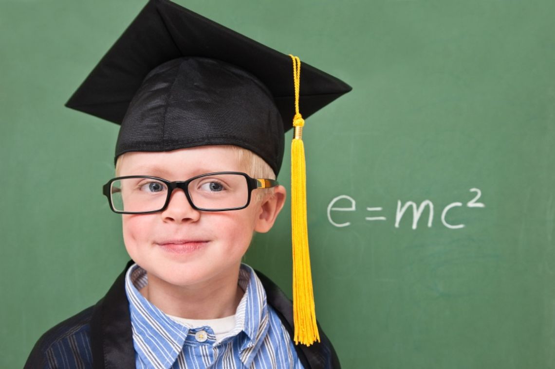 Mała Akademia w krótkich spodenkach. Indeks już w wieku 7-12 lat Mała Akademia w krótkich spodenkach. Indeks już w wieku 7-12 lat