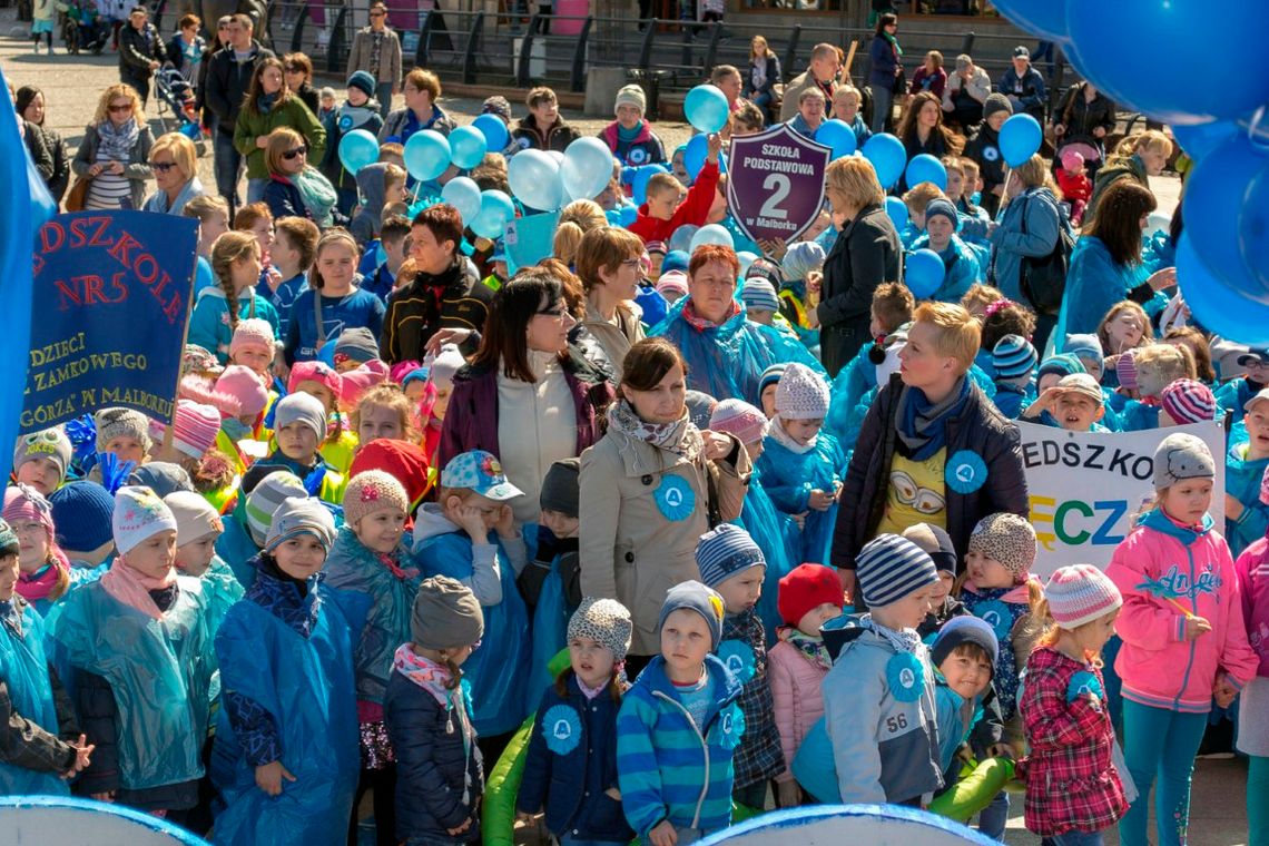 Malbork zrobił się niebieski dla autyzmu