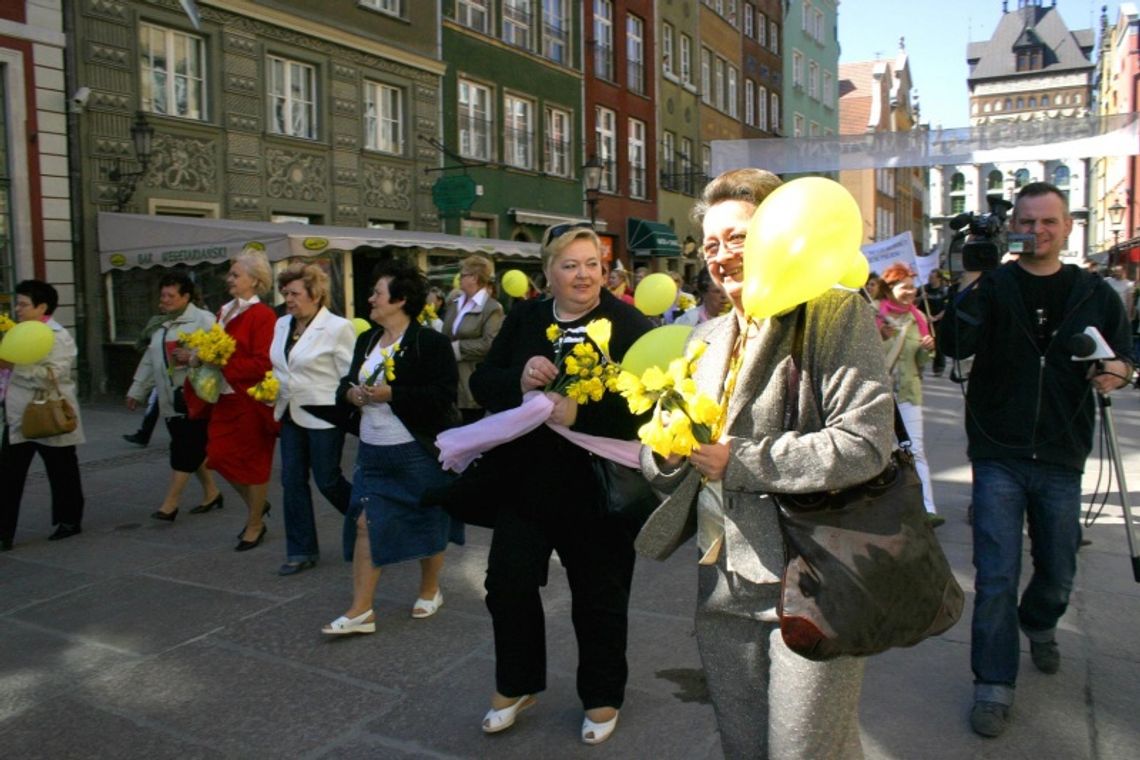 Marsz Żółtego Żonkila. Biust to potęga Marsz Żółtego Żonkila. Biust to potęga
