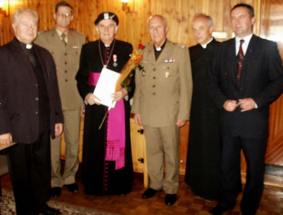 Medal za zasługi dla obronności kraju Medal za zasługi dla obronności kraju