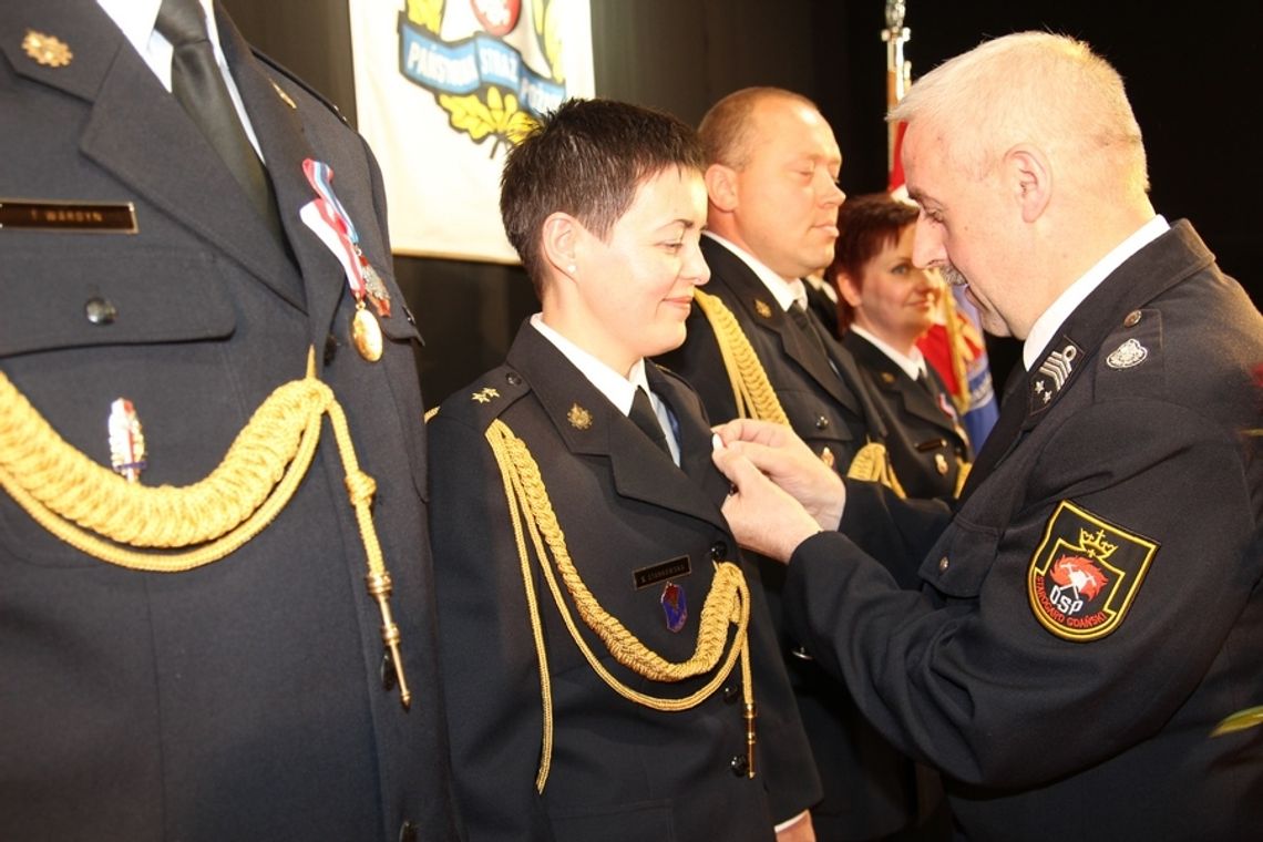 Medale i awanse dla strażaków Medale i awanse dla strażaków