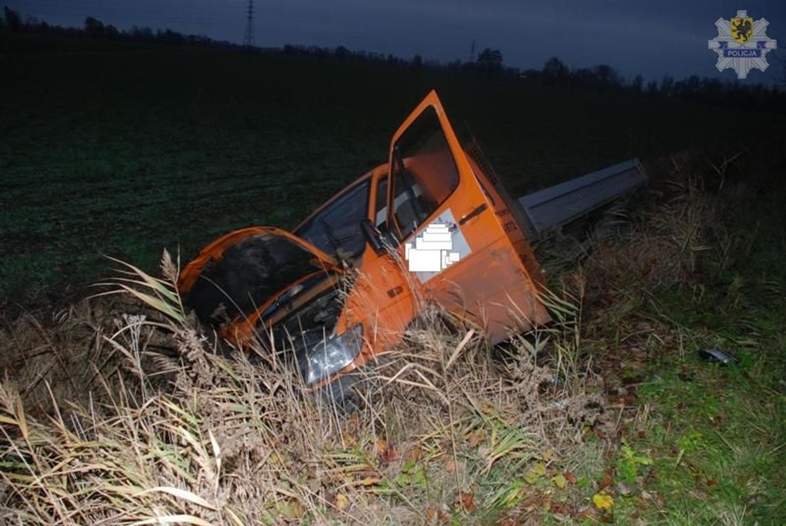 Mercedes w rowie, pasażer w szpitalu