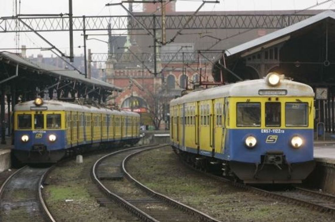Miał skoczyć z wiaduktu pod pociąg Miał skoczyć z wiaduktu pod pociąg