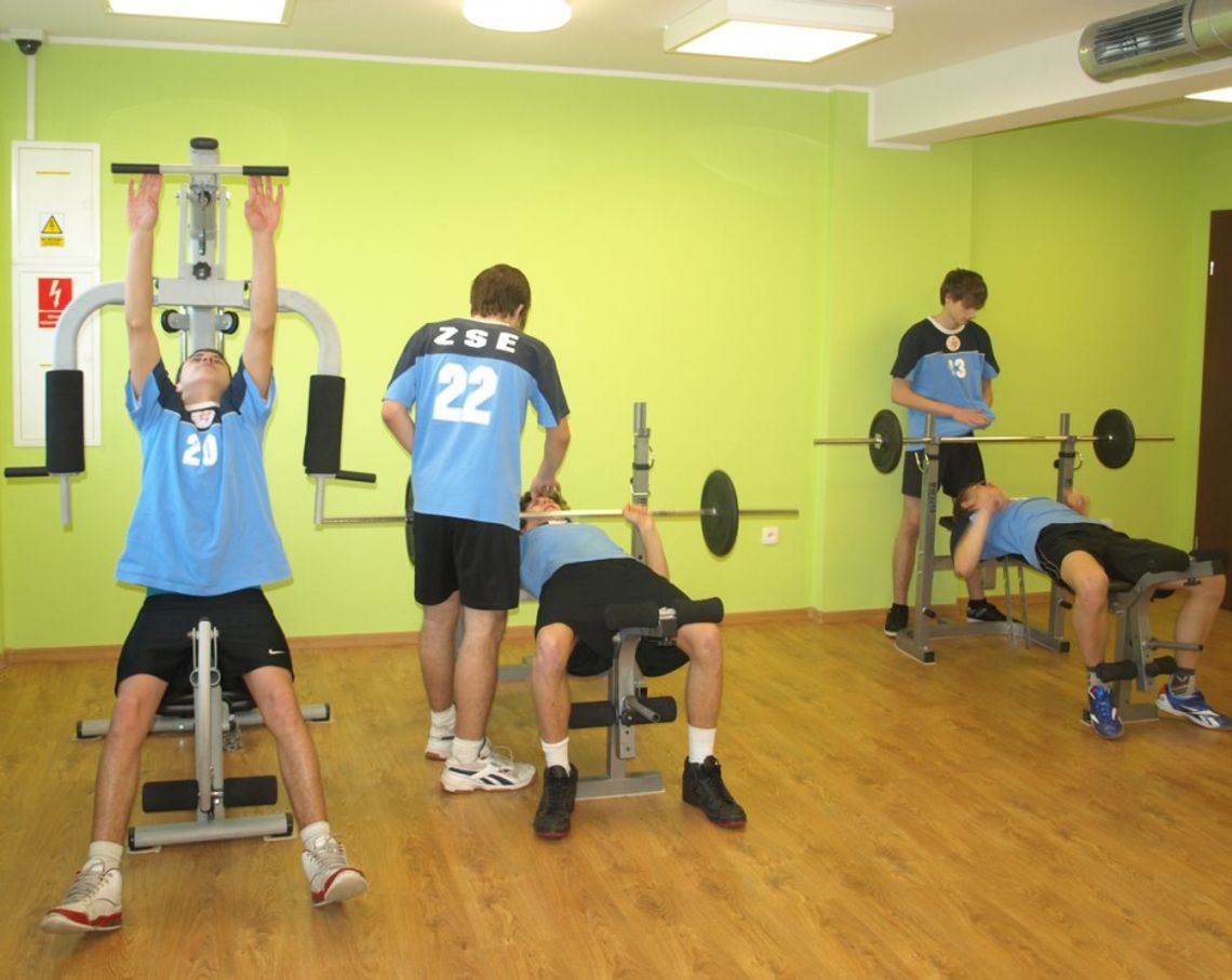 Miały być garaże, jest siłownia