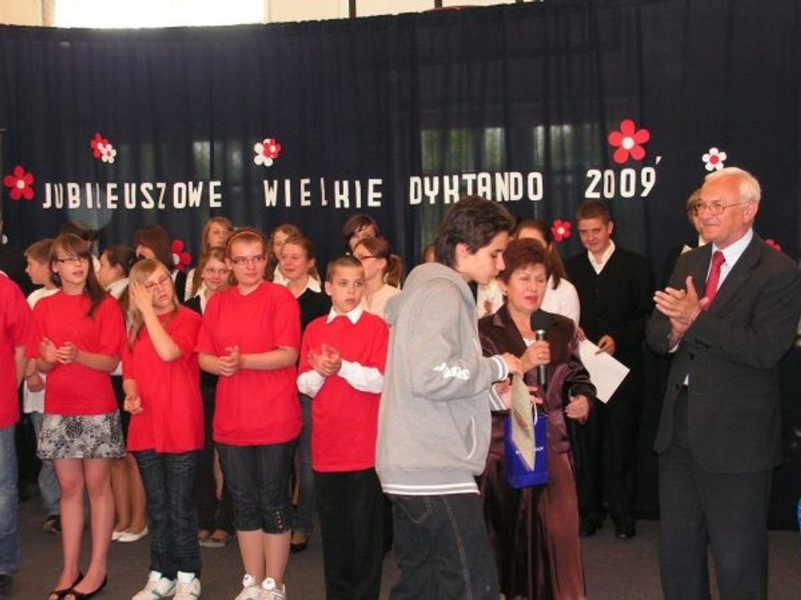 Miejski Konkurs Ortograficzny w Tczewie - pióra dla zwycięzców Miejski Konkurs Ortograficzny w Tczewie - pióra dla zwycięzców